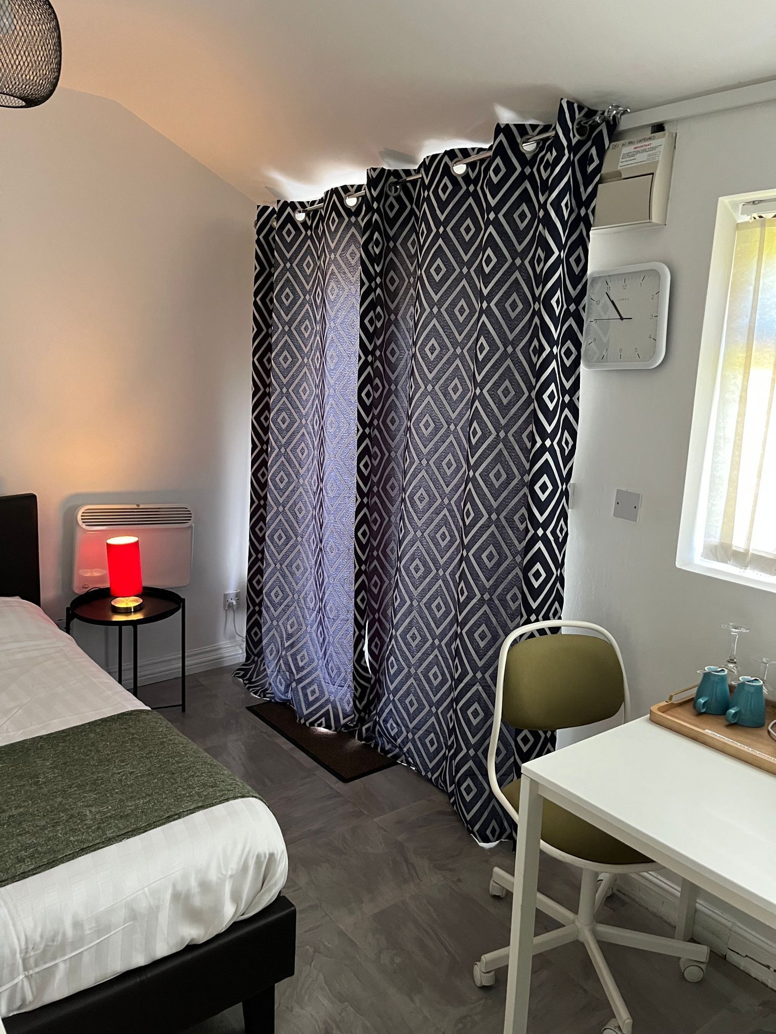 Double Room | Premium bedding, desk, laptop workspace, soundproofing