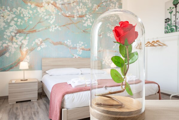 2 chambres, fer et planche à repasser, Wi-Fi gratuit, draps fournis