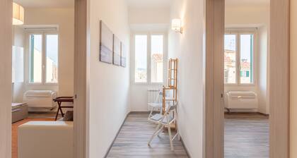 Verdi 185 by Pleiades Home