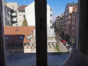 Interni