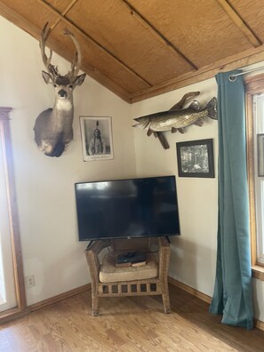 Interior - Mountain Cabin w/ great views and fire pit.  Located 5 mins to outdoor adventure (Mesa)