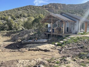 Exterior - Mountain Cabin w/ great views and fire pit.  Located 5 mins to outdoor adventure (Mesa)