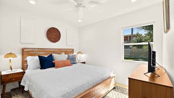 2 bedrooms, WiFi, bed sheets