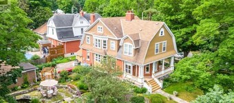 The `Eddie Manor` - Downtown Meaford