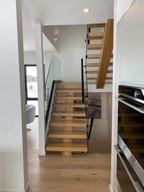 Interior - Modern and spacious country house minutes outside the city (Grande Pointe)