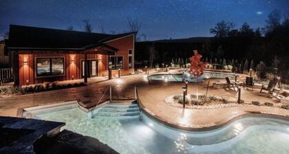 Gorgeous 3br Loft in Blue Mountain - beside the Scandinavian Spa!