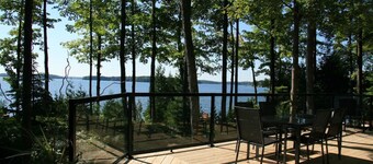 Cozy Lakefront w/ Hot Tub — Lake Eugenia Escape