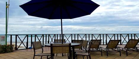 屋外ダイニングエリア