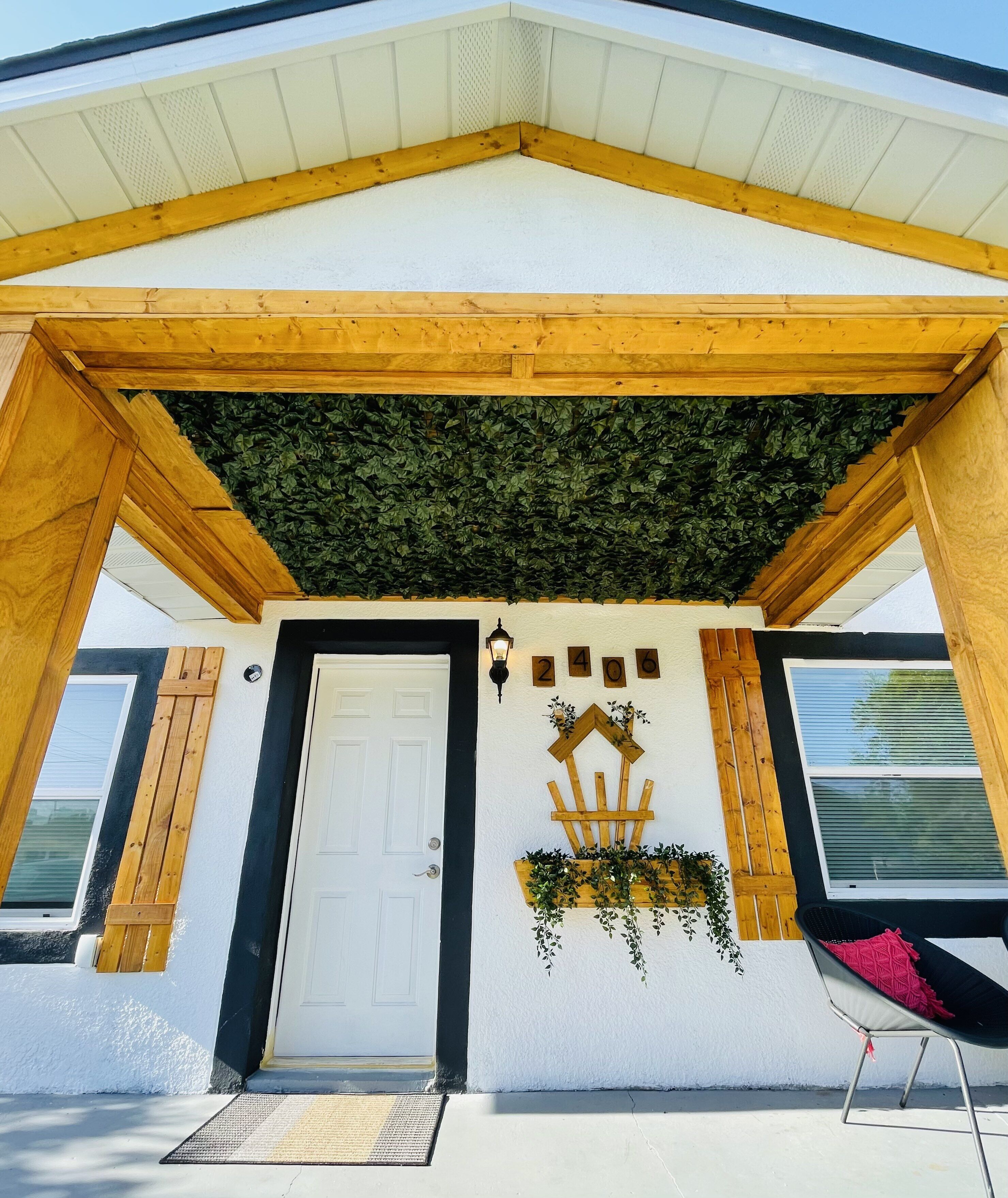 Convenient 3-BR Modern Oasis 5 MIN TO DOWNTOWN