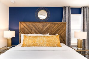 House (Multiple Bedrooms) | 7 bedrooms, laptop workspace, WiFi, bed sheets - Modern and Colorful Home! Spiderman, Princess and Mickey Themed Rooms & Perfect Movie/game Room! (Kissimmee)
