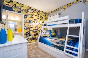 6 bedrooms, iron/ironing board, free WiFi, bed sheets