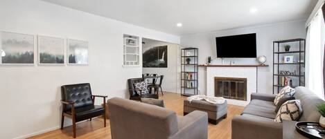 تلفزيون، كُتُب