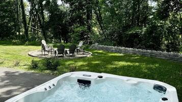 Bañera de hidromasaje exterior