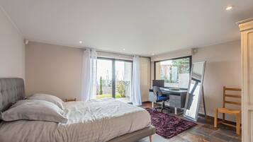 2 chambres, bureau, Wi-Fi gratuit, draps fournis