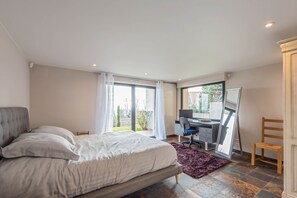 2 chambres, bureau, Wi-Fi gratuit, draps fournis