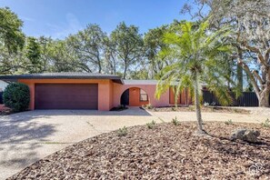 Exterior - Siesta Key FL: Heated Pool, Beaches, Family Fun (Sarasota)