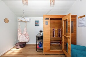 Interior - Prescott Area Retreat <Hot Tub><Zen Den><Sauna><Garage> (Prescott Valley)