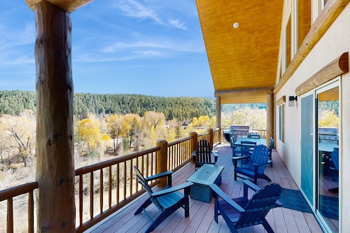 Riverfront Lodge | Hot Tub | Game Room