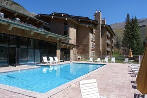 Innenpool, Außenpool