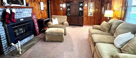 Smart-TV, Videospiele, DVD-Player, Bücher