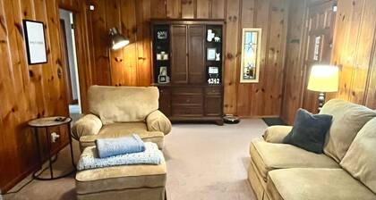 Serene Retreat near Cheaha State Park ~ Mountain Views ~ Pet-Friendly