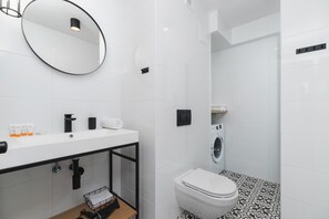 تجهيزات دش، مجففات شعر، مناشف