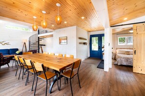 Dining - Family Accessible Lakehouse (Westport)