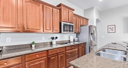Lay back & Relax! Lush 4BD near Wigwam Resort in Litchfield Park. Heated Pool, Spa, Firepit & MORE!