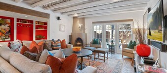 Ski Discounts! Luxe Canyon Rd, near Art Galleries