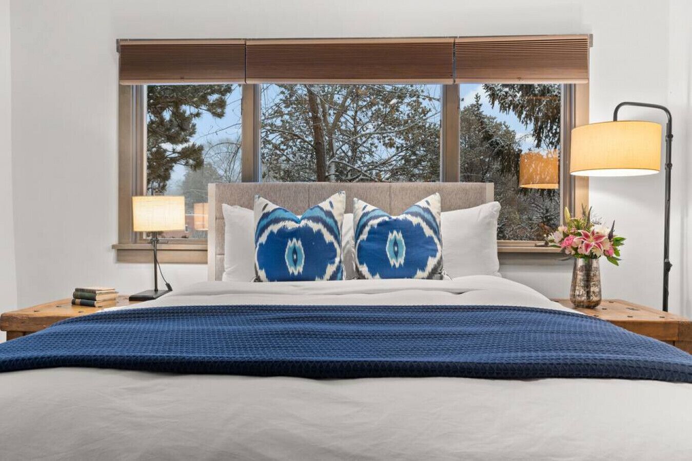 4 多间卧室、办公桌、熨斗/熨衣板、旅行婴儿床