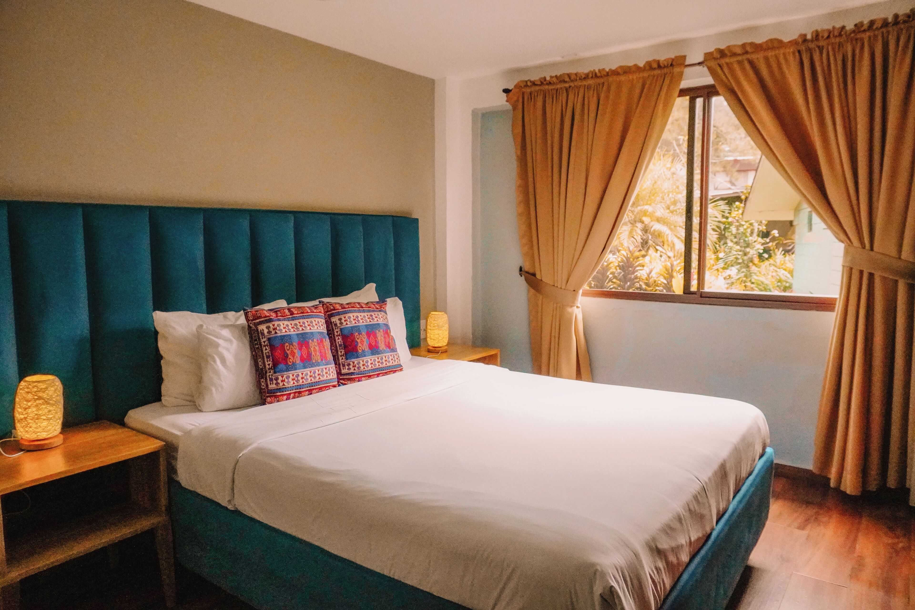 Standard Double Room | Free WiFi, bed sheets