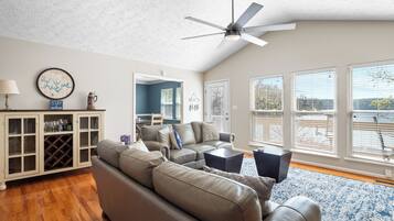 TV, table football, ping pong, books