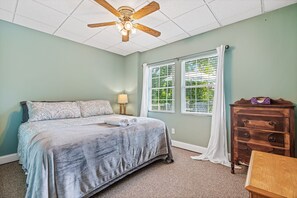 4 bedrooms, free WiFi, bed sheets