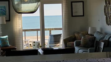 智能電視、書籍