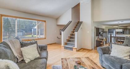 Derby Spacious Home Off Rock Rd With King Master Suite & Pack N Play