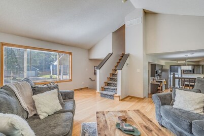 Derby Spacious Home Off Rock Rd With King Master Suite & Pack N Play