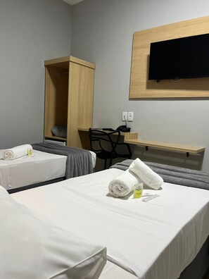Bed sheets -  Hotel Graal Inn Queluz  (Queluz)