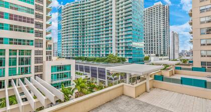 Modern 2-BD Condo in the Heart of Miami