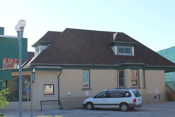 Exterior - Downtown Retreat (Laramie)