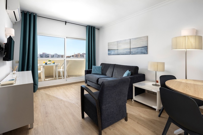 Sea Views Benalbeach By Alfresco Stays - Torremolinos