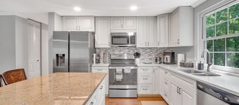 5 Bedroom 3 Full Bath 6 Bed Sleep 13