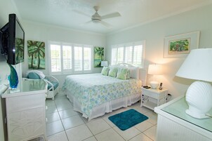 Deluxe Villa, 3 Bedrooms, Oceanfront | Premium bedding, down comforters, in-room safe, blackout drapes