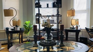 Interior - Great looking Private bedroom with a queen size bed (Fitchburg)