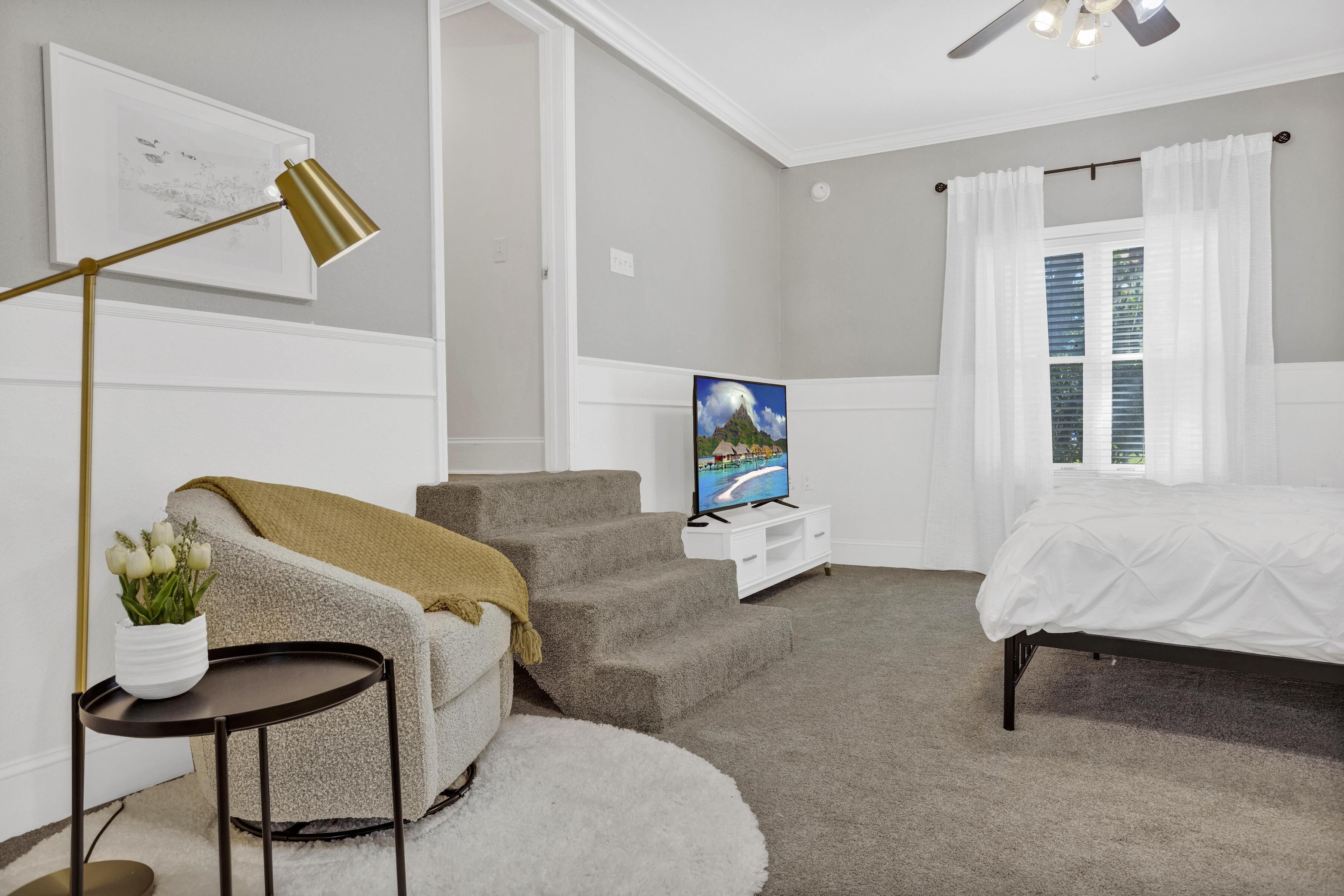 3 Schlafzimmer, Schreibtisch, Bügeleisen/Bügelbrett, Reisekinderbett