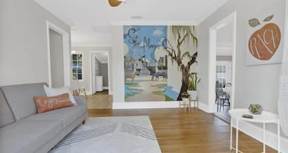 Stylish, Spacious 3 Bedroom Home - FREE BIKES-