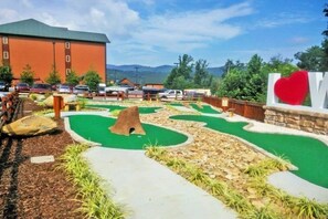 Property grounds - Grand Condo (Gatlinburg)