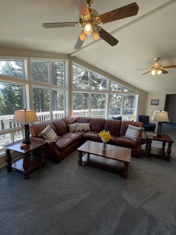 Smart TV, fireplace, table football, ping pong