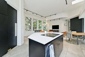 Interior - Modern Luxury w/Zen garden - 5 min walk from Lake Austin (Austin)