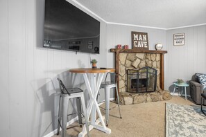 Interior - Spacious 4-Bedroom Retreat & Pet-Friendly Fenced Yard! (Warner Robins)