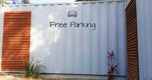 تفاصيل الفندق من الخارج